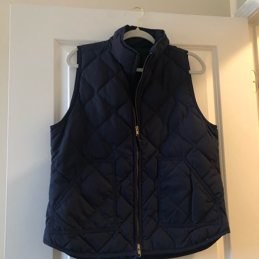J. Crew vest size large NAVY